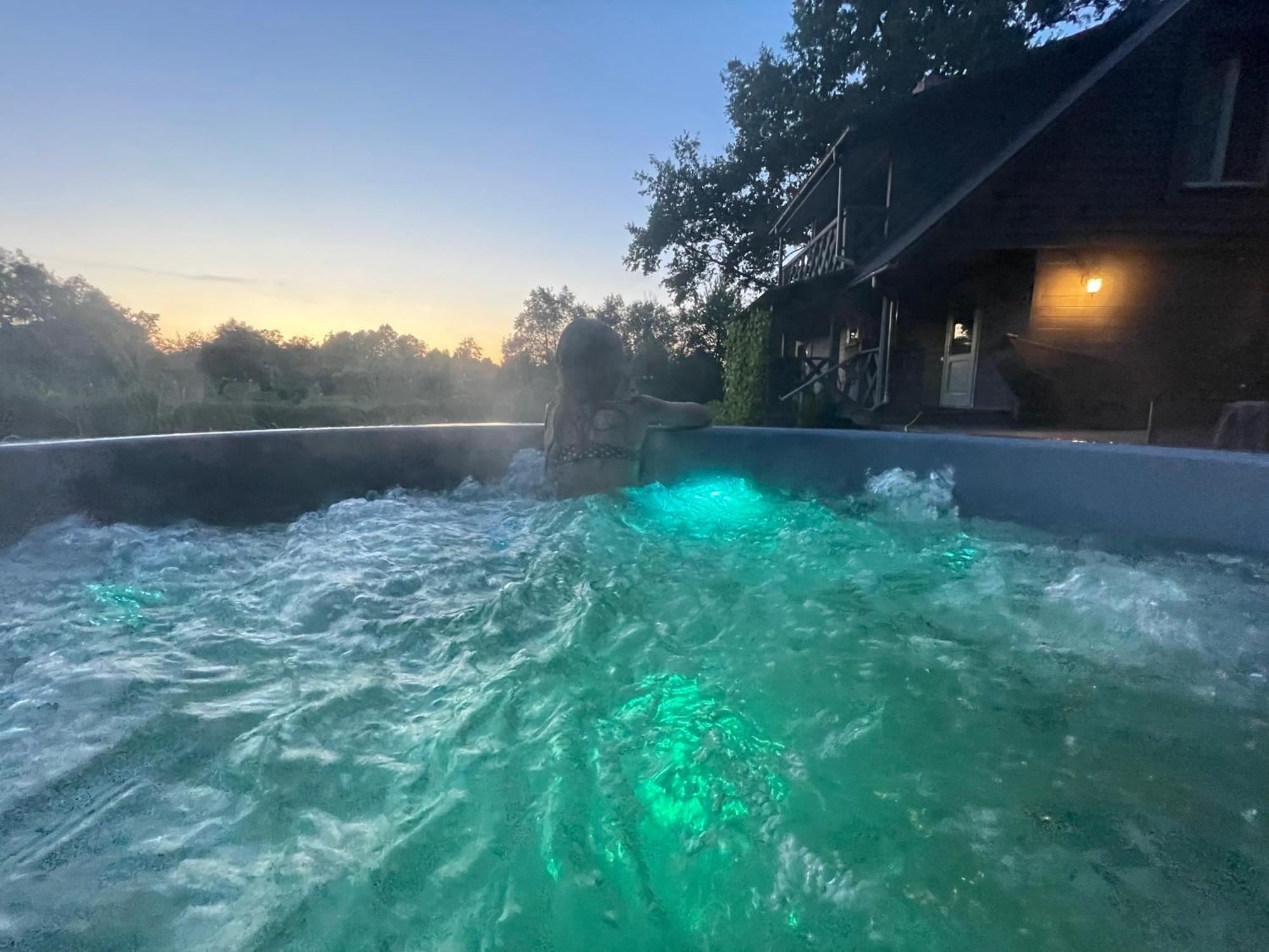 Namelis Prie Sirvintos Upes Su Pirtimi Villa Exterior foto